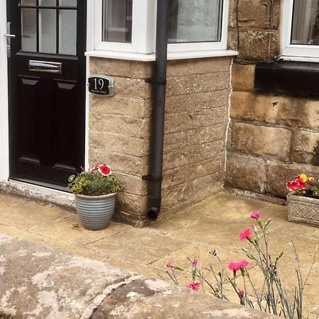 Boutique Cottage In The Heart Of Buxton Town Buitenkant foto