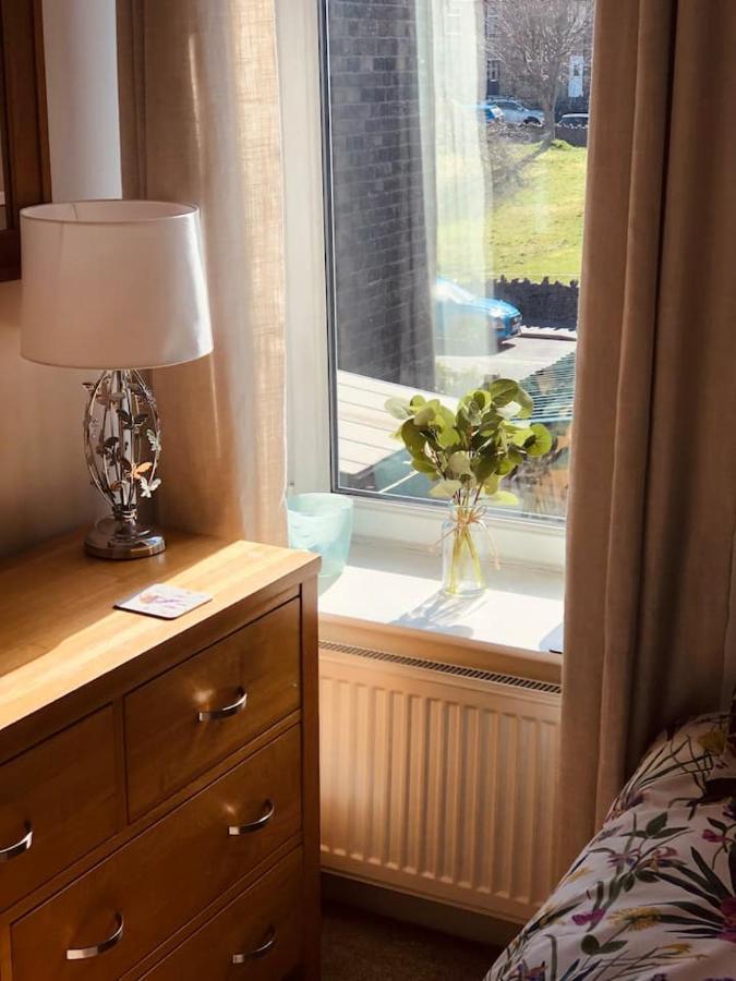Boutique Cottage In The Heart Of Buxton Town Buitenkant foto