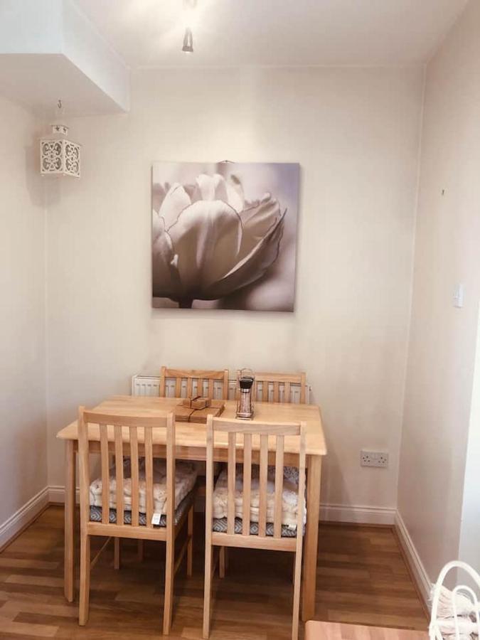Boutique Cottage In The Heart Of Buxton Town Buitenkant foto