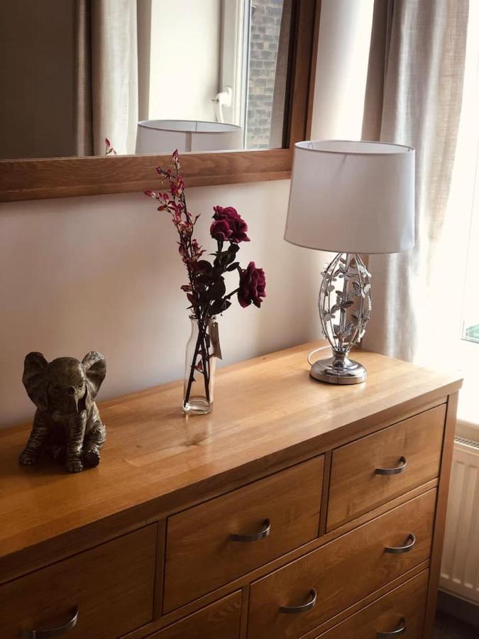 Boutique Cottage In The Heart Of Buxton Town Buitenkant foto