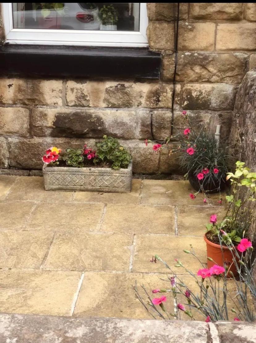 Boutique Cottage In The Heart Of Buxton Town Buitenkant foto