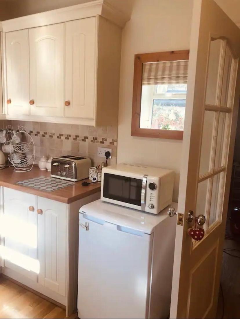 Boutique Cottage In The Heart Of Buxton Town Buitenkant foto